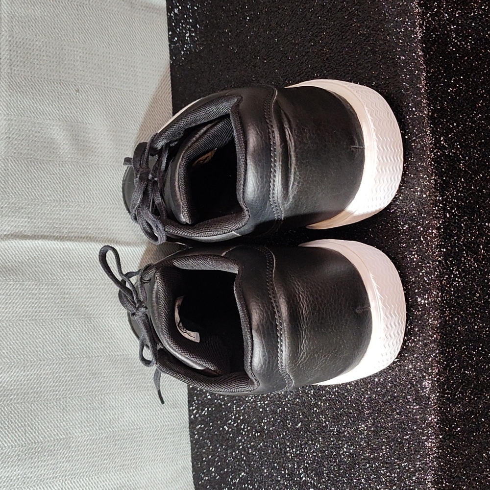 Air Jordan Oxford Shoes - Picture 3 of 5
